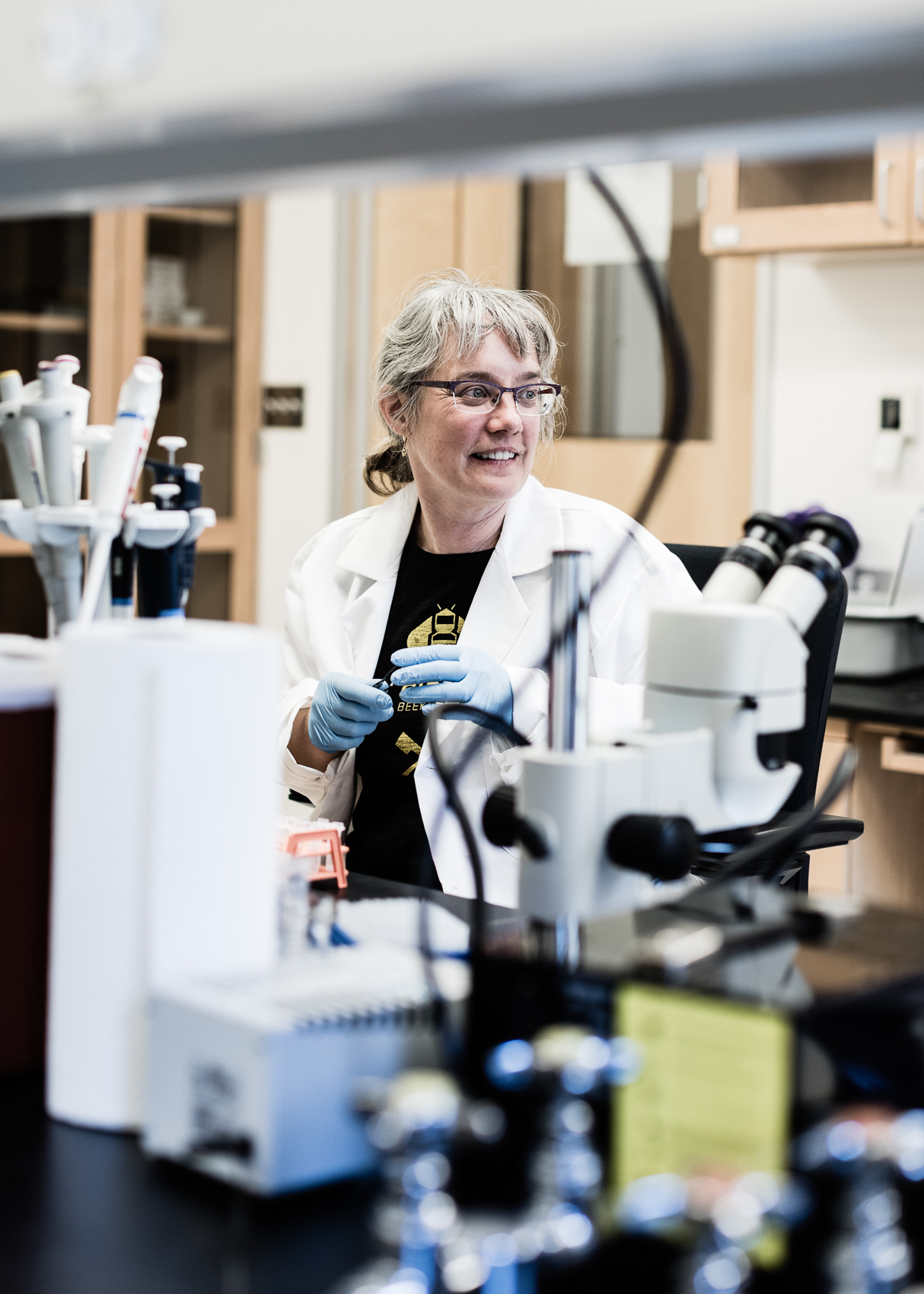 Barbara Baer-Imhoof, Research Specialist at Center for Integrative Bee Research (CIBER) | Los Angeles | Editorial and Commercial Photographer Patrick Strattner