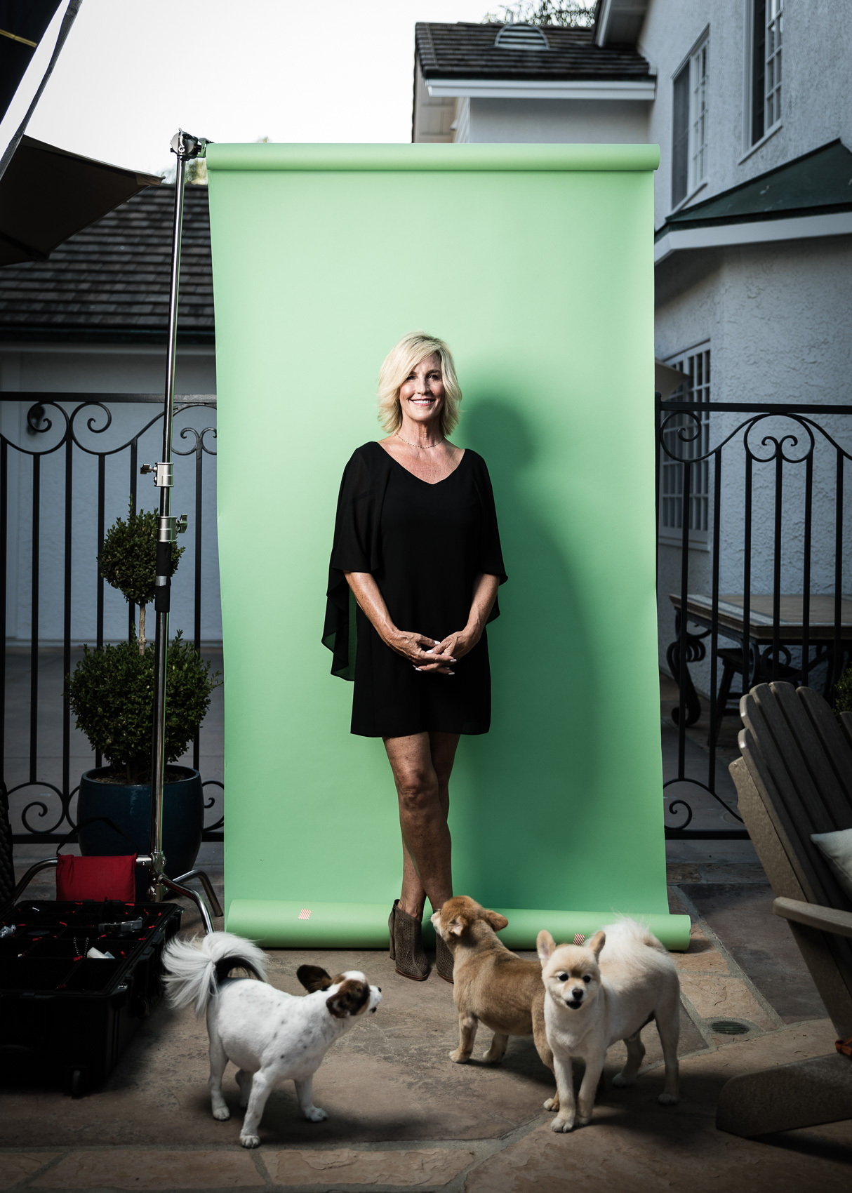 Erin Brockovich, American legal clerk, consumer advocate and environmental activist | Los Angeles | Editorial and Commercial Photographer Patrick Strattner