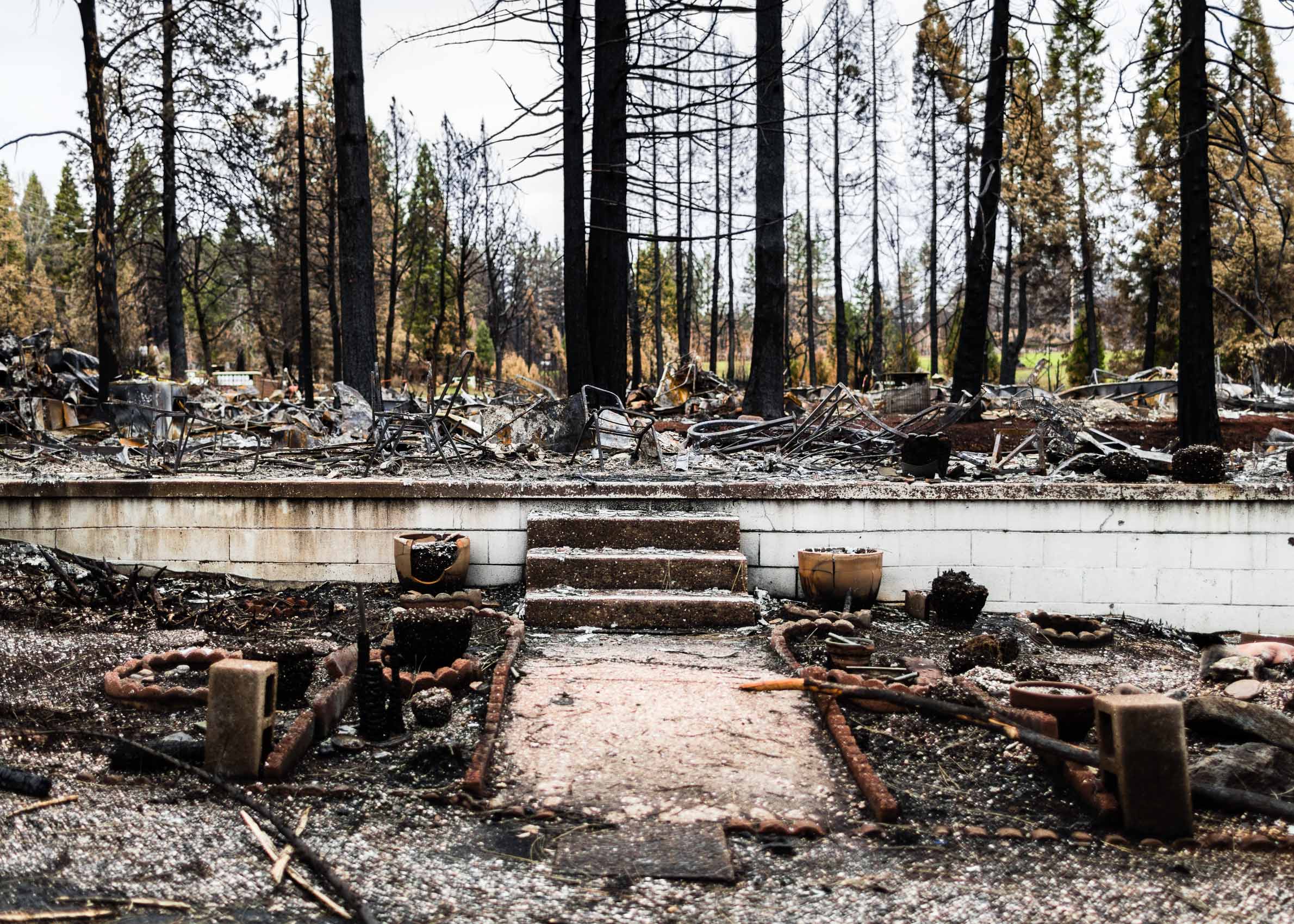 Paradise Lost - after the Camp Fire, the deadliest and most destructive wildfire in California history | Los Angeles | Editorial and Commercial Photographer Patrick Strattner