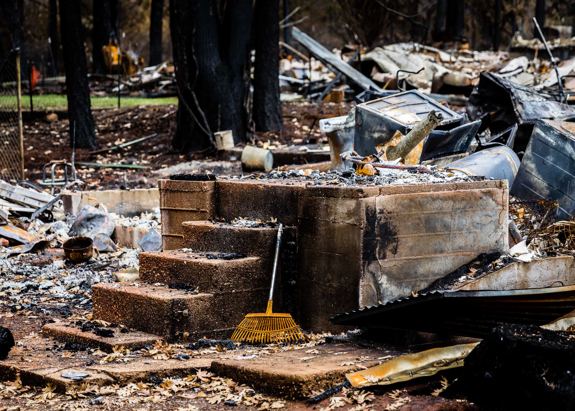 Paradise Lost - after the Camp Fire, the deadliest and most destructive wildfire in California history | Los Angeles | Editorial and Commercial Photographer Patrick Strattner